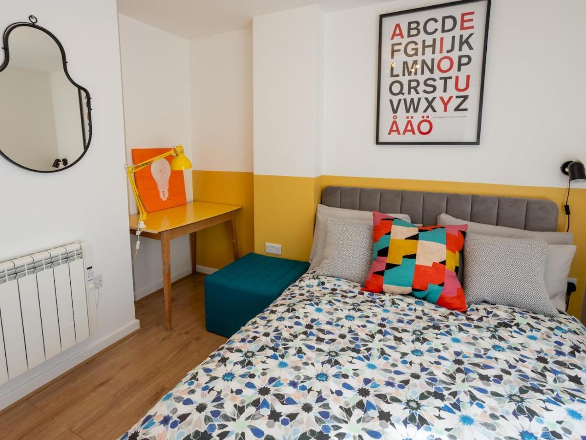 Pass The Keys Modern Stylish Apartment With Parking Bournemouth Eksteriør billede