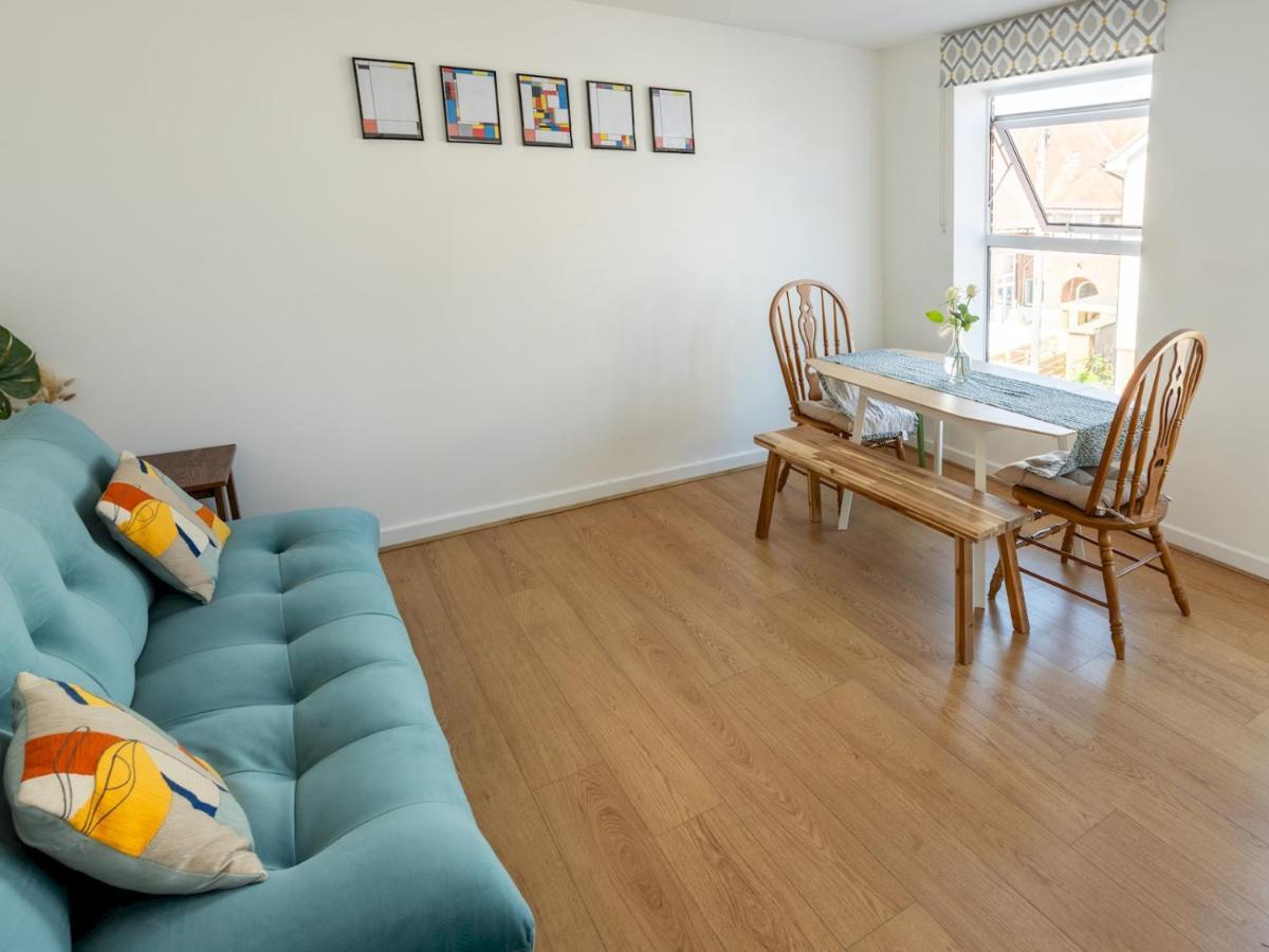 Pass The Keys Modern Stylish Apartment With Parking Bournemouth Eksteriør billede