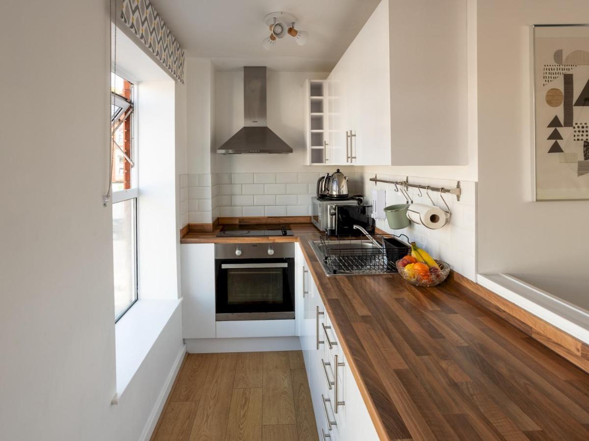 Pass The Keys Modern Stylish Apartment With Parking Bournemouth Eksteriør billede