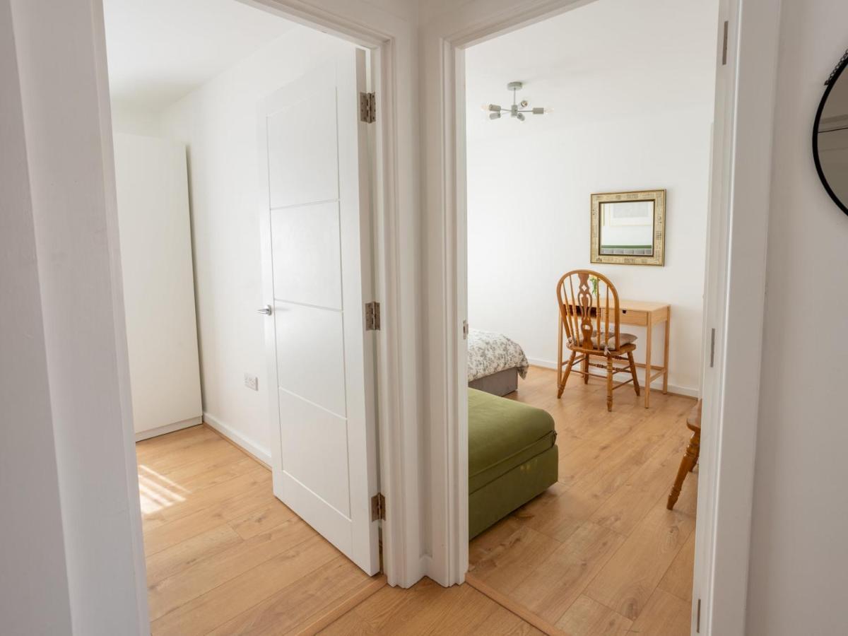 Pass The Keys Modern Stylish Apartment With Parking Bournemouth Eksteriør billede