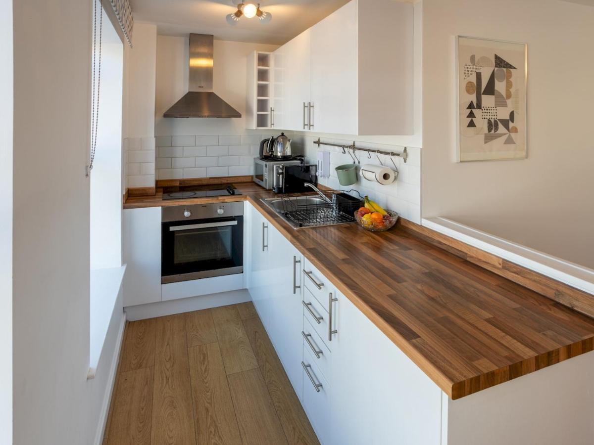 Pass The Keys Modern Stylish Apartment With Parking Bournemouth Eksteriør billede